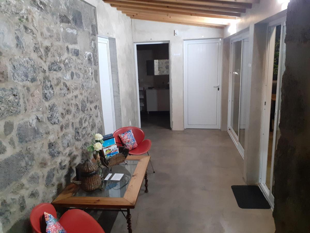 Basaltic Guest House Achadinha Экстерьер фото